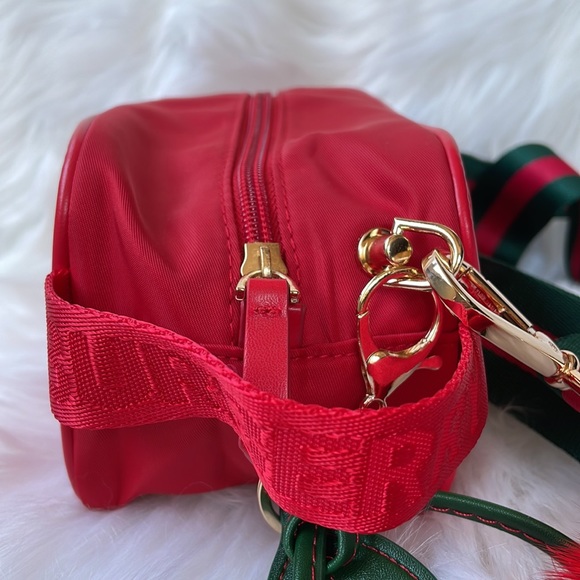 Burberry up-cycled red nylon crossbody NWOT - Picture 11 of 15